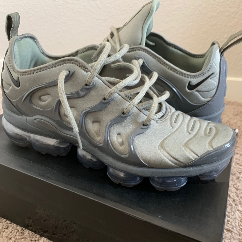 Nike Vapormax Plus Dark Stucco